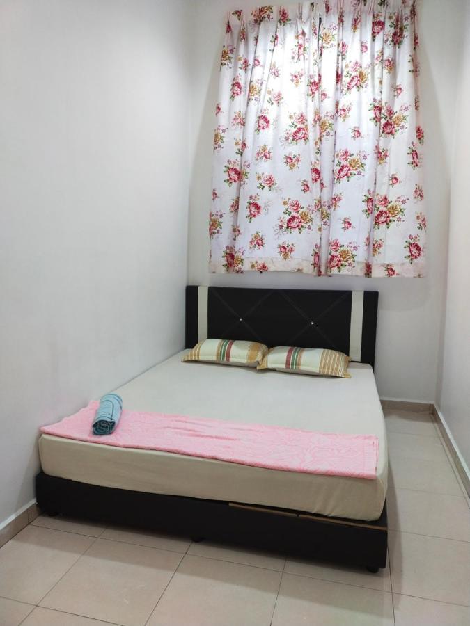 Assyifa Homestay Дунґун Екстер'єр фото